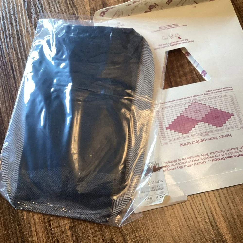 Vintage NEW Hanes Silk Reflections Silky Black Herringbone Control Top Pantyhose